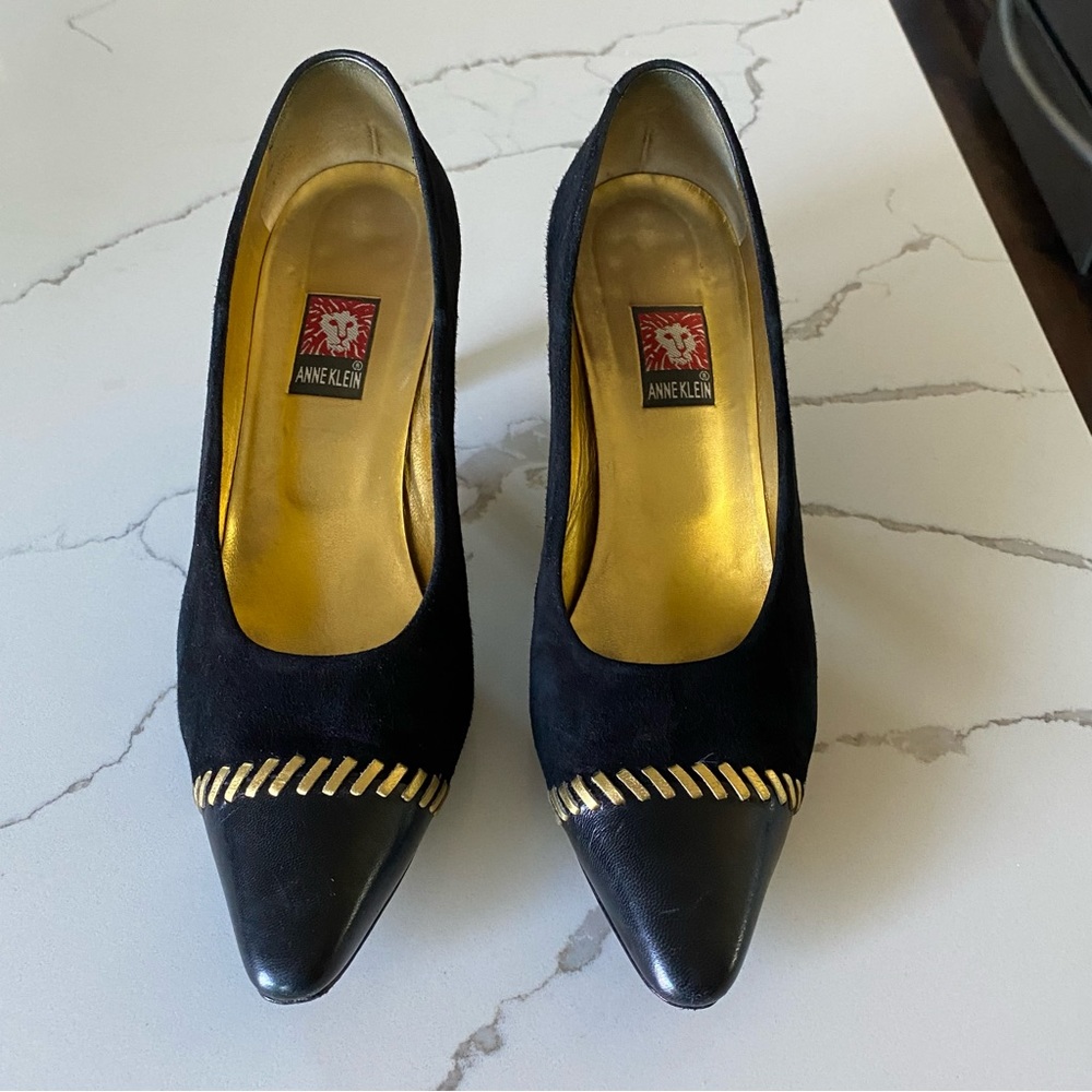 Anne Klein Black Suede and Leather Pointed Pumps with Gold Chain Trim